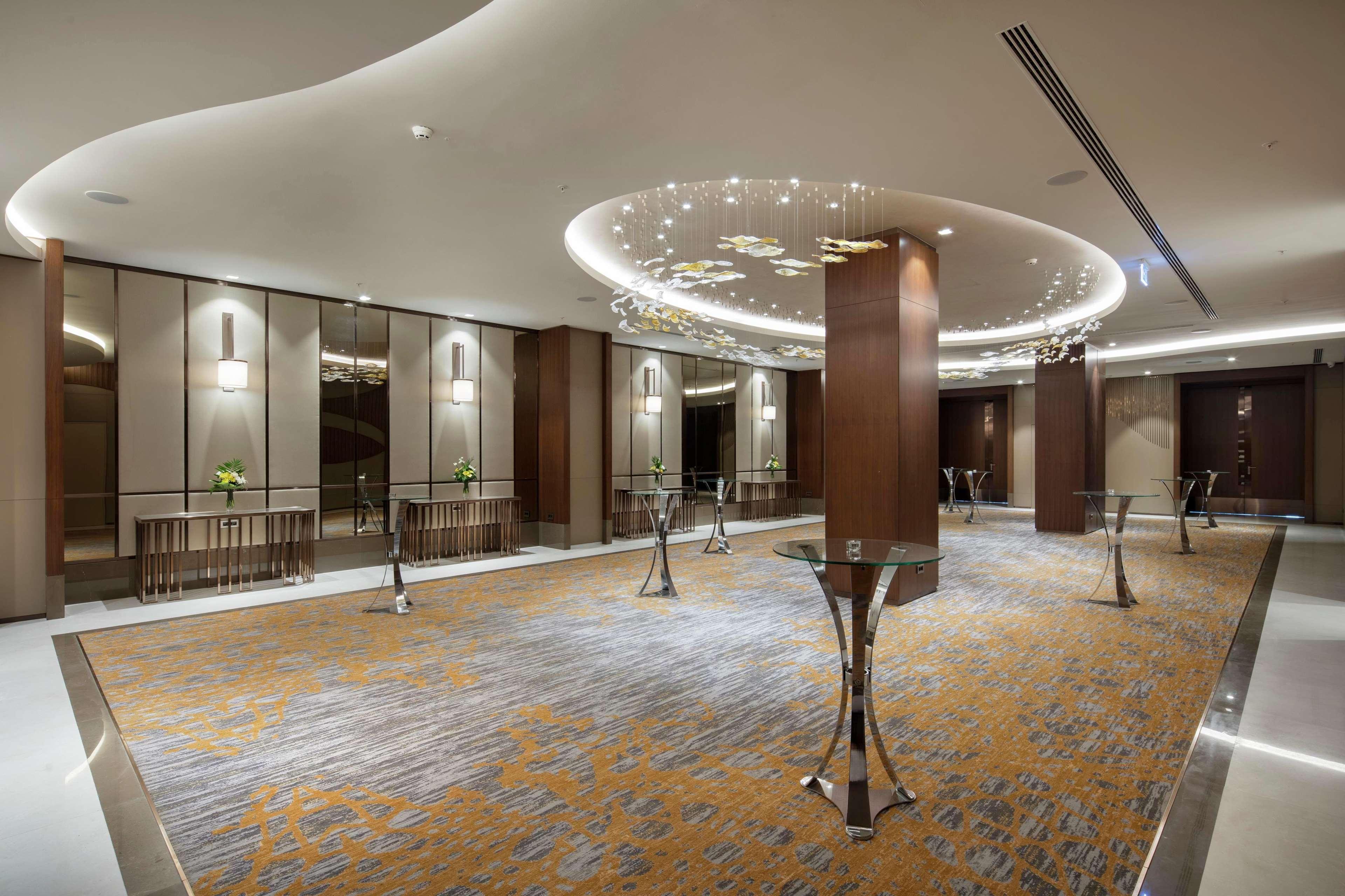 فندق دبل تري باي هيلتون سكوب سكوبجي المظهر الخارجي الصورة The Grand Ballroom